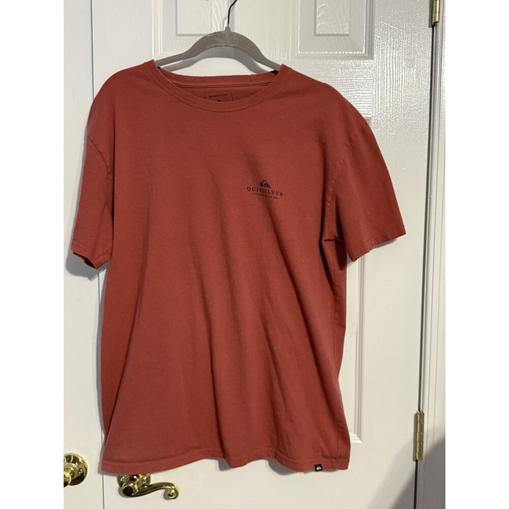 Quiksilver T Shirt Mens XL Red Surf Graphic Back Print Palm Tree Logo Tee